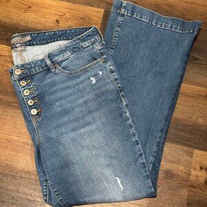 TORRID Women's Mid Rise Flare Button Fly Jean Medium Wash Size 20R